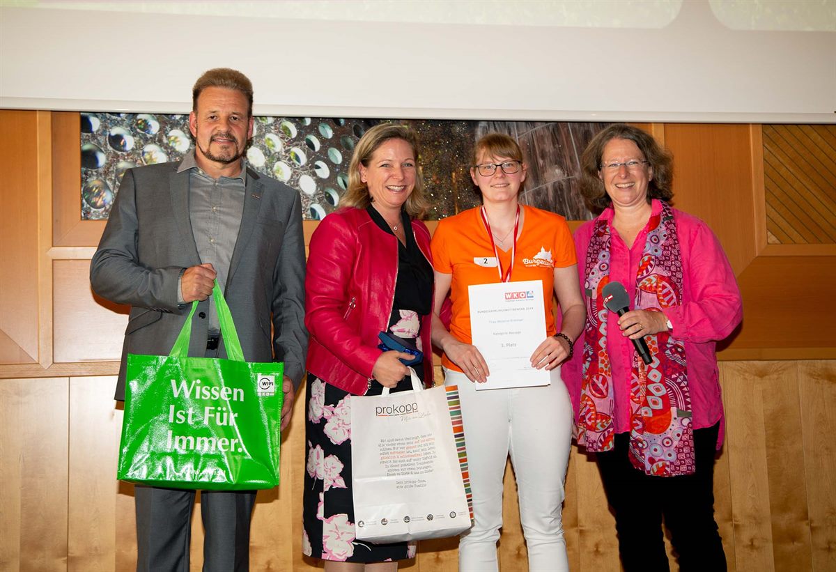 Bundeslehrlingswettbewerb FKM 2019 -  Preisverleihung Massage 3. Platz an NÖ