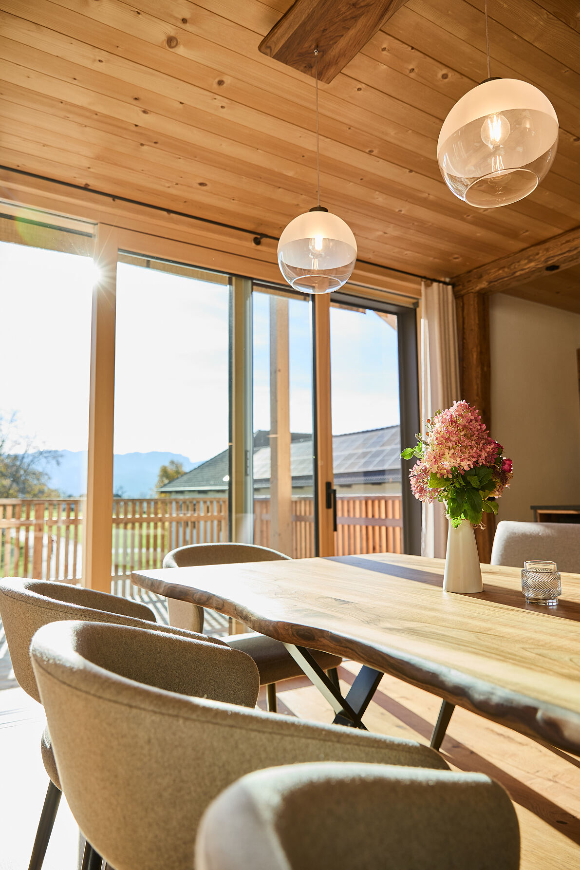 _1LI8703 2(c)michael liebert_sm