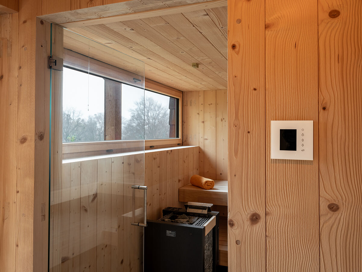 Holzius-Starnberg-Isabell-innen-2025-26_sm