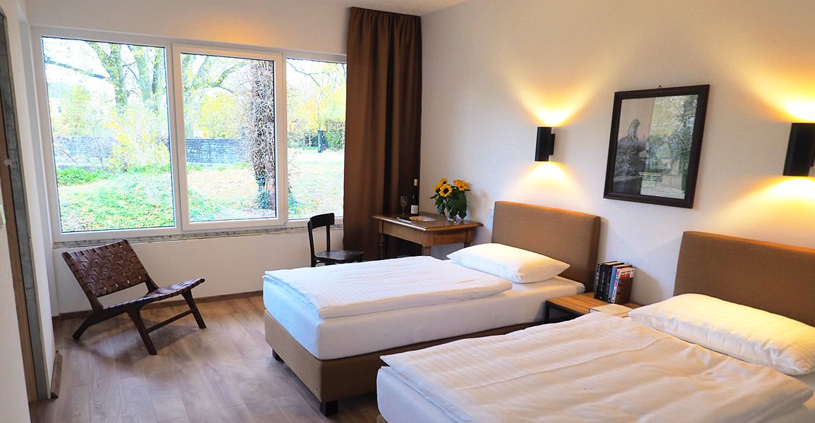 04_Rubner_Holzbau_grafenegg_cottage_schlafzimmer